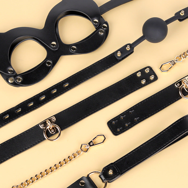 Bondage Kit 8-Piece Set With Storage Case BM74