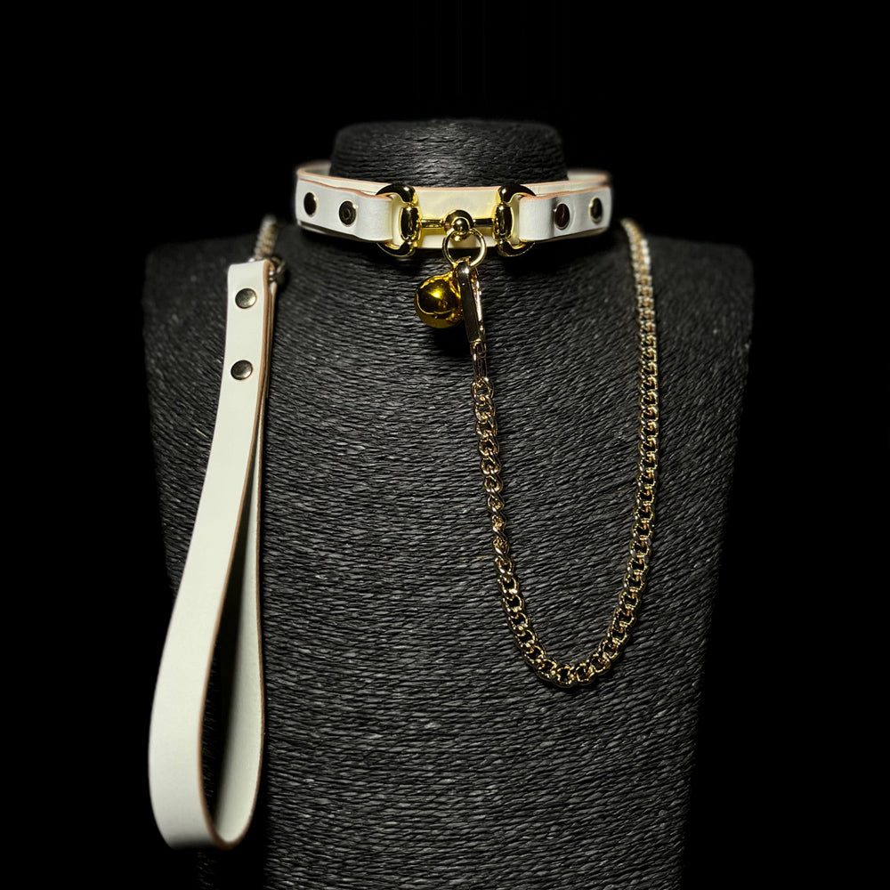 Cowhide Bell Collar and Leash Set BM61