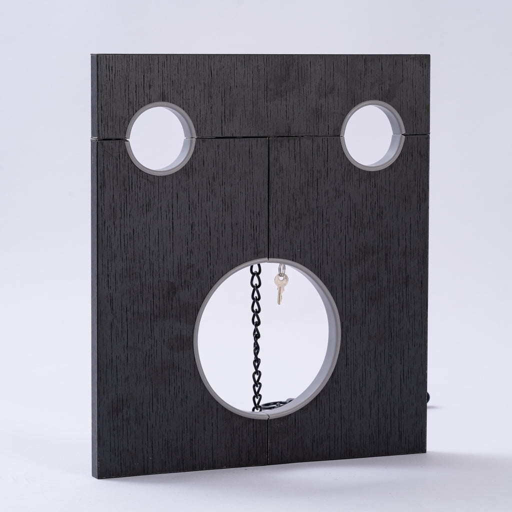 Wooden Neck & Wrist Pillory with Chain BF20
