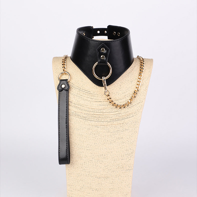 V-Shaped Double-Buckle Submissive Position Collar BM108