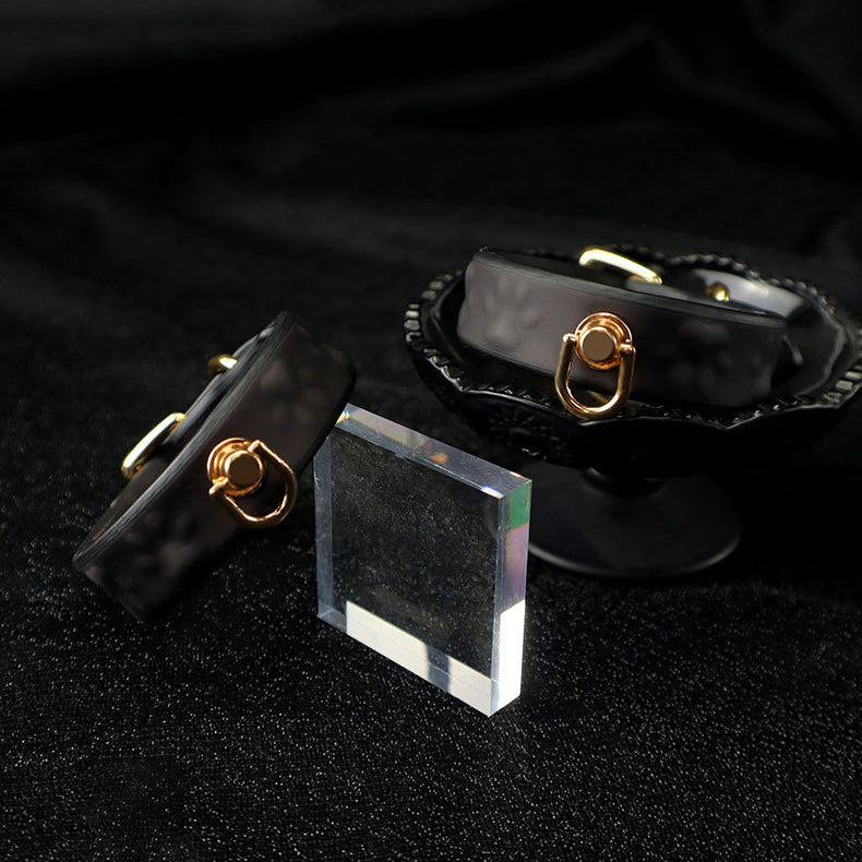 Temperature-Reactive BDSM Restraint Cuffs with Connecting Chain BM114