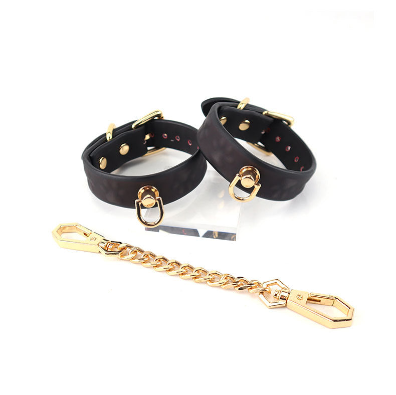Temperature-Reactive BDSM Restraint Cuffs with Connecting Chain BM114