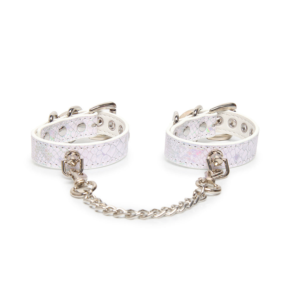 Snakeskin-Print BDSM Restraint Cuffs with Connecting Chain BM119